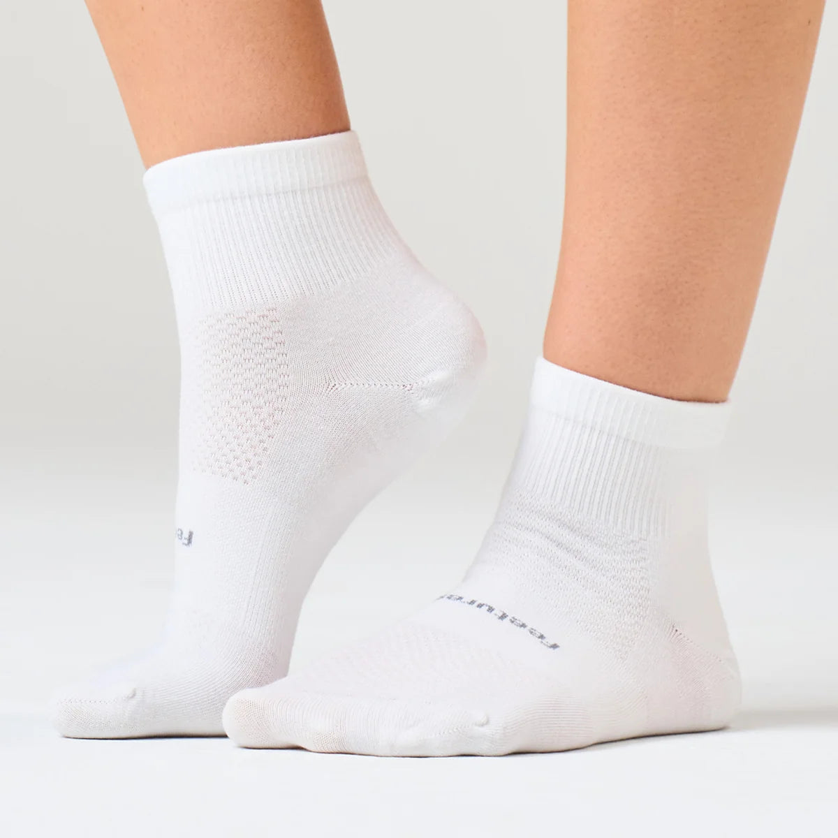 Feetures High Performance Max Cushion Quarter