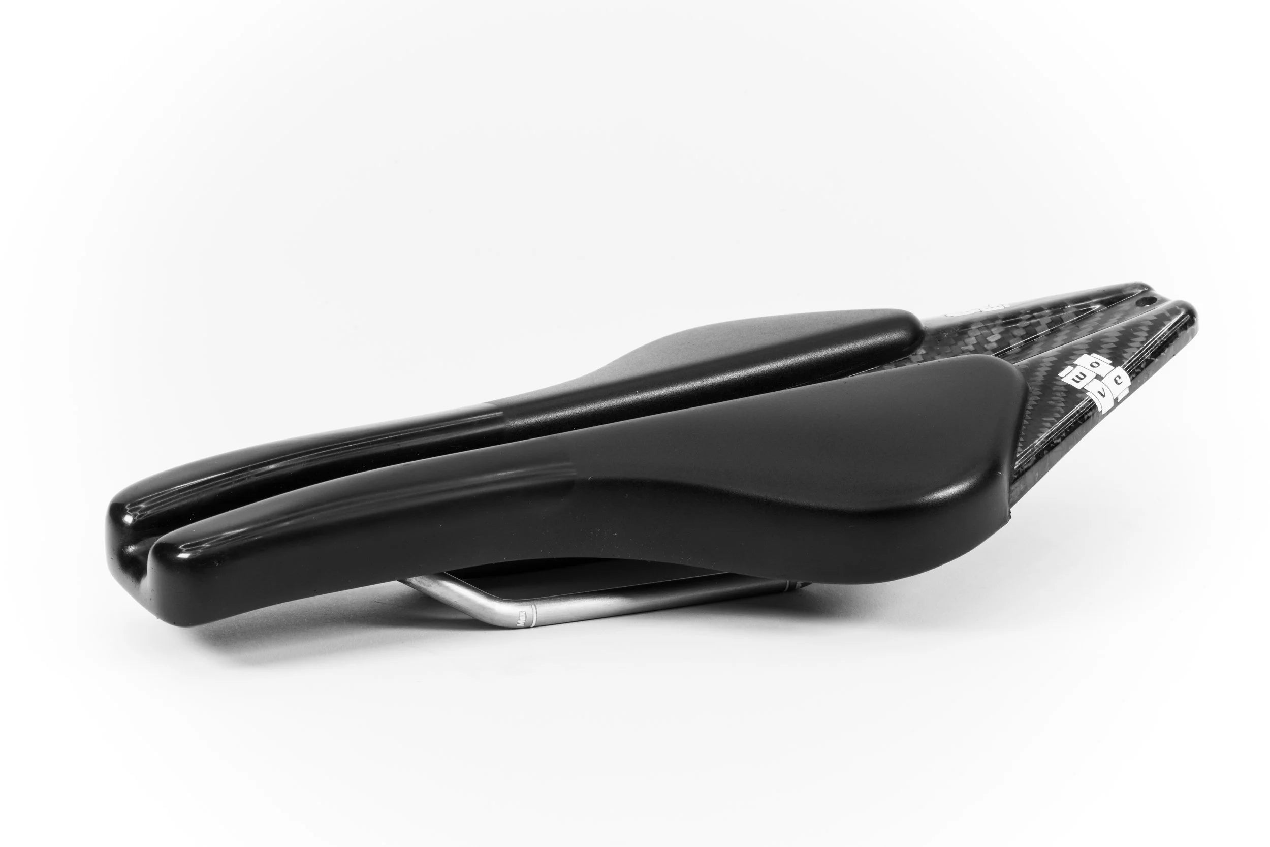 Wove V8 Metal Triathlon & Time Trial Saddle
